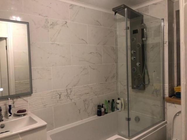 Beautiful Large Room In London Flat Kültér fotó